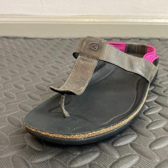 Keen dauntless thong online sandal